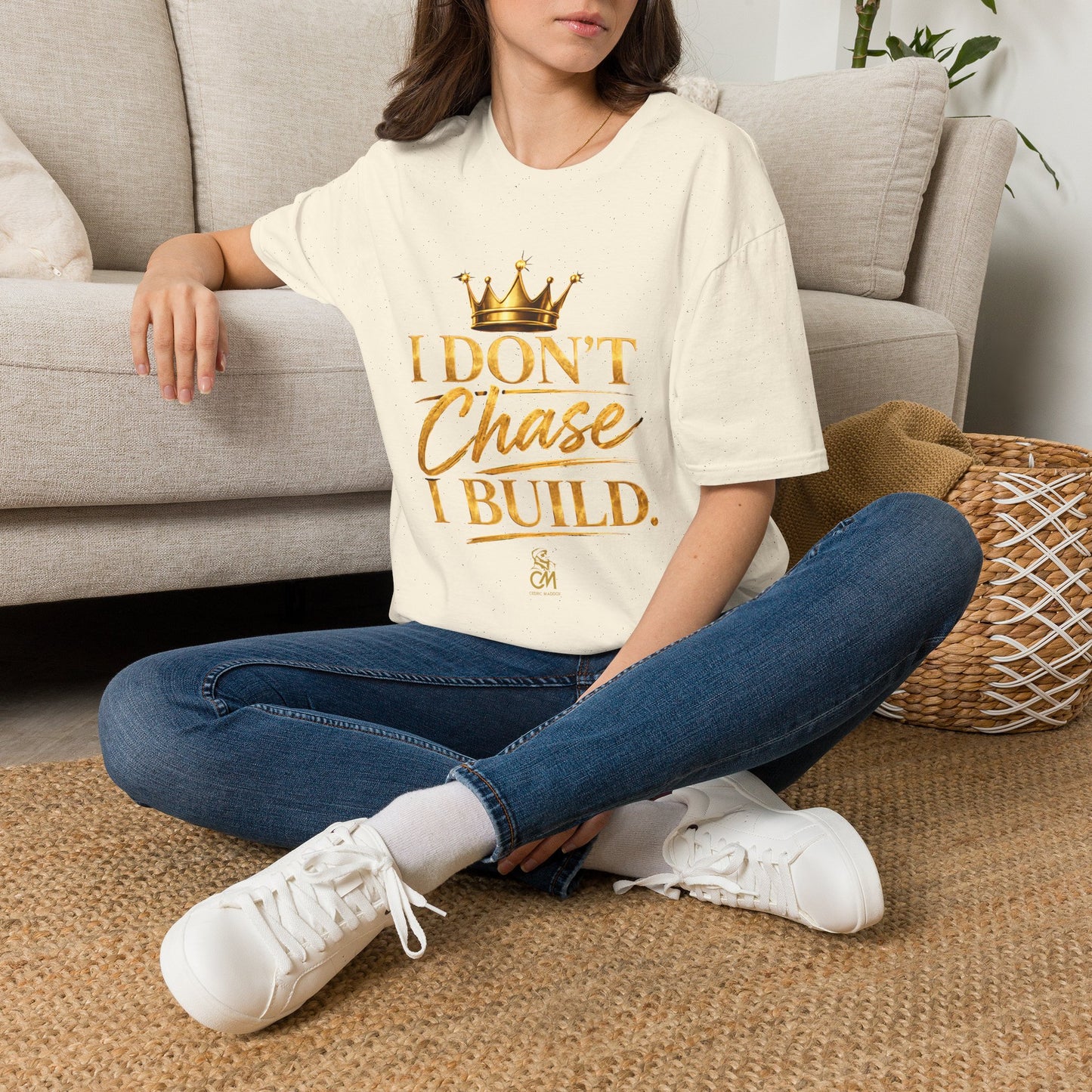 I DON'T CHASE I BUILD Unisex Softstyle T-Shirt