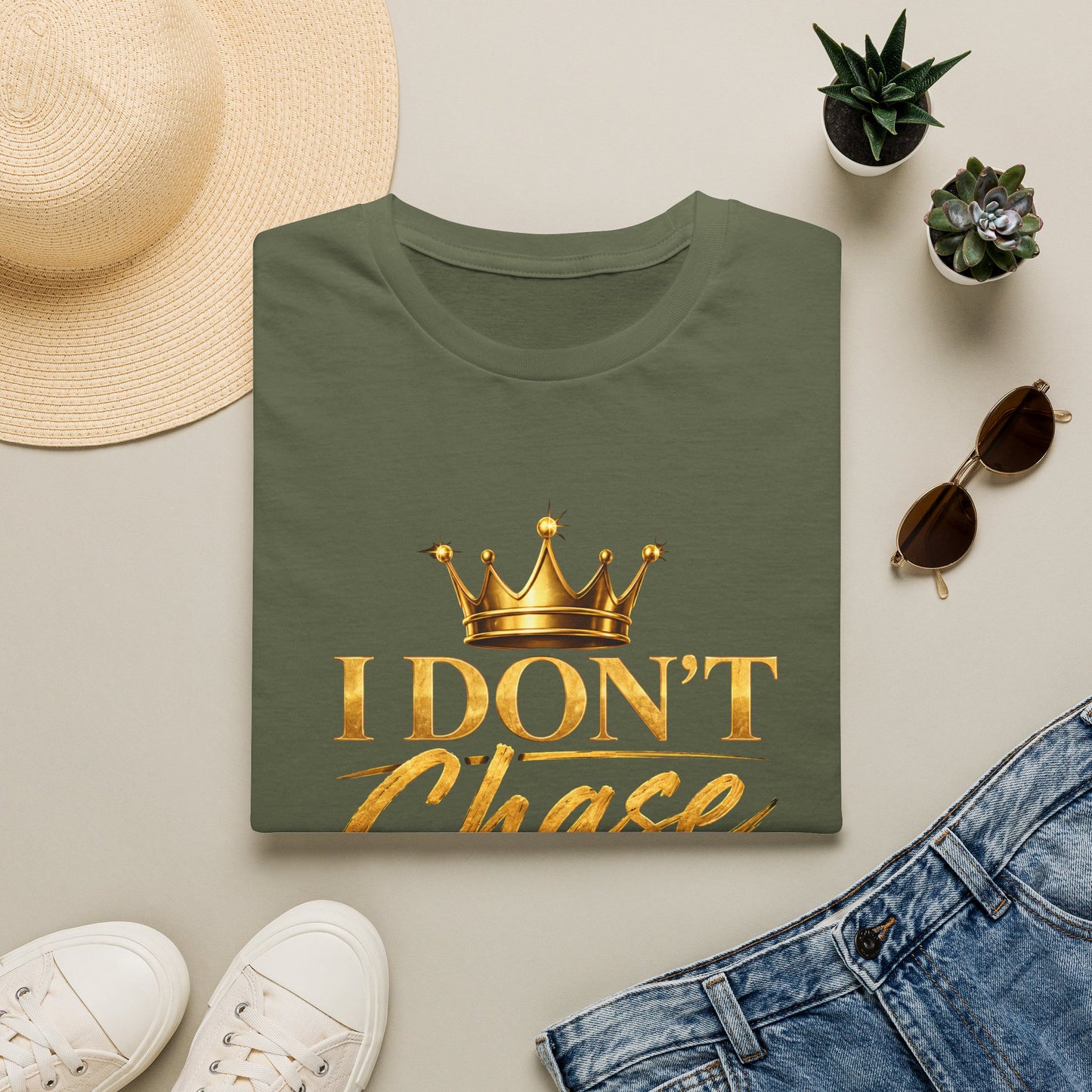 I DON'T CHASE I BUILD Unisex Softstyle T-Shirt